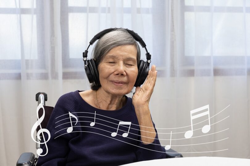Musicoterapia per gli anziani: modello centrato sull’ascolto e sulla relazione